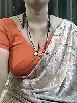 Snapshot of bhuvana555 chatting on January 11, 2026, 5:20 pm bhuvana555 online show from January 11, 2026, 5:20 pm