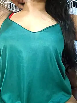 Rina777o online show from May 10, 2026, 5:44 am