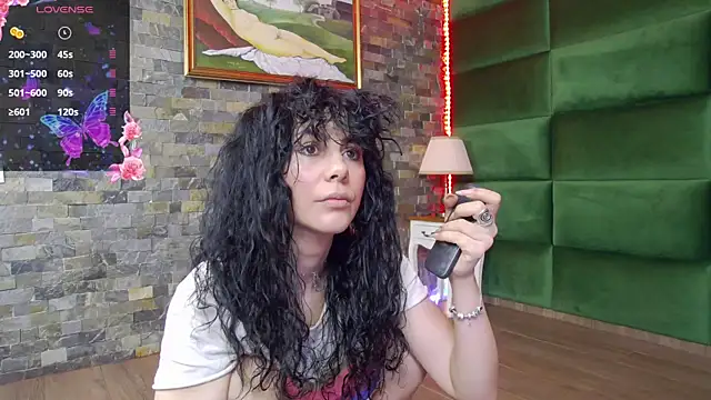 SelenSummer online show from March 26, 2026, 4:55 am