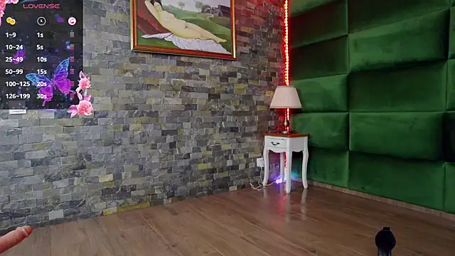 SelenSummer online show from March 25, 2026, 5:07 am