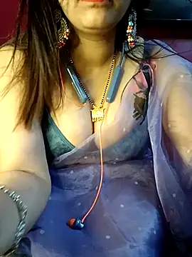 payal9038 online show from October 22, 2025, 6:46 am