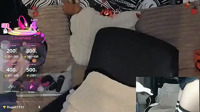 Snapshot of LisandreLaVenale chatting on October 23, 2025, 10:19 pm LisandreLaVenale online show from October 23, 2025, 10:19 pm