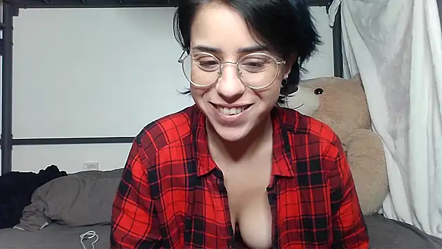 Snapshot of LisandreLaVenale chatting on January 29, 2025, 8:25 pm LisandreLaVenale online show from January 29, 2025, 8:25 pm