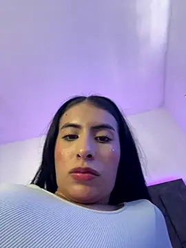 IssabellaLopez online show from October 29, 2025, 3:00 pm