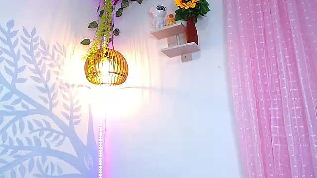 Alison Wiley online show from April 9, 2026, 7:58 am