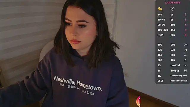 Snapshot of venusleroy_ chatting on November 5, 2025, 11:08 pm venusleroy online show from November 5, 2025, 11:08 pm