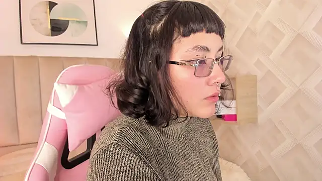 Haru Bonny online show from April 8, 2026, 8:21 pm