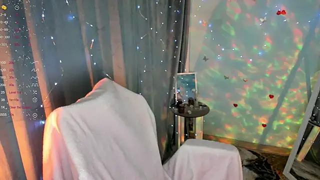 Lei White online show from November 20, 2025, 8:09 pm