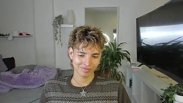 Snapshot of santy-kitty chatting on October 30, 2025, 1:37 am santy-kitty online show from October 30, 2025, 1:37 am