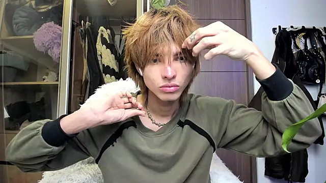 Snapshot of santy-kitty chatting on March 12, 2025, 2:20 am santy-kitty online show from March 12, 2025, 2:20 am