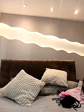 Alisson am online show from December 3, 2025, 3:44 pm