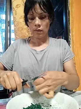 amazonafit  online show from December 20, 2025, 9:06 pm