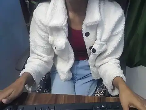 Neha7999 online show from December 7, 2024, 3:25 pm