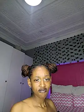 Snapshot of 02Boitybaby chatting on July 1, 2026, 6:30 pm 02Boitybaby online show from July 1, 2026, 6:30 pm