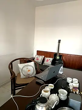 Snapshot of ShaoZian_1 chatting on November 6, 2025, 6:28 am ShaoZian 1 online show from November 6, 2025, 6:28 am