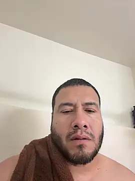 elamante03 online show from February 26, 2025, 10:15 pm