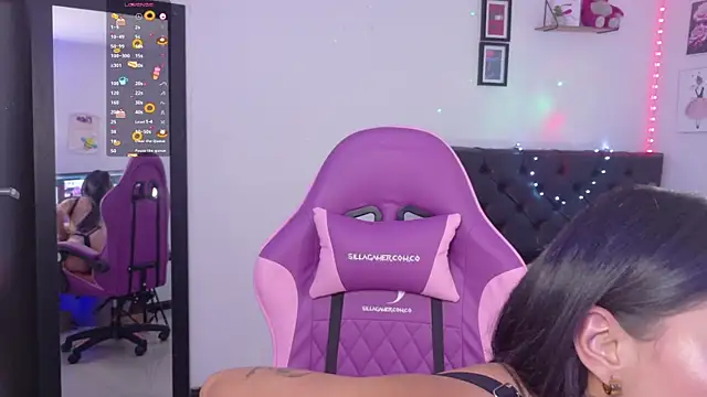 JulietaCheerr online show from April 6, 2026, 1:45 pm