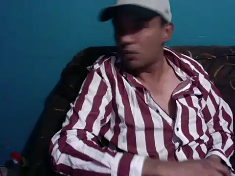 Snapshot of TUMORENO1 chatting on October 23, 2025, 4:33 am TUMORENO1 online show from October 23, 2025, 4:33 am
