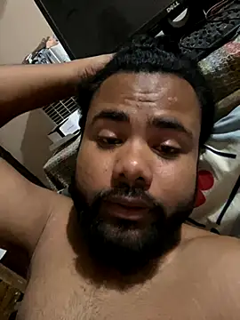 pura43 online show from October 10, 2025, 6:31 pm