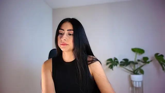 auroracaruso11 online show from February 25, 2026, 3:12 pm