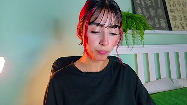 Snapshot of ParisFox_ chatting on November 10, 2025, 7:41 pm ParisFox online show from November 10, 2025, 7:41 pm