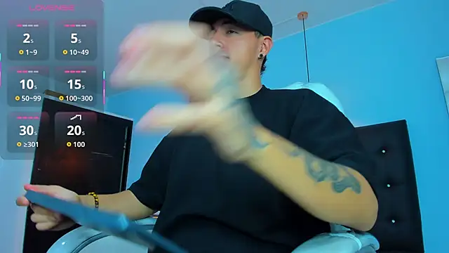 Lobo 17  online show from October 28, 2025, 3:51 am