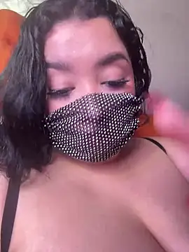 belquiis online show from April 4, 2026, 1:23 am