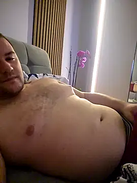 Snapshot of KarlosCarutox chatting on December 5, 2025, 8:28 pm KarlosCarutox online show from December 5, 2025, 8:28 pm