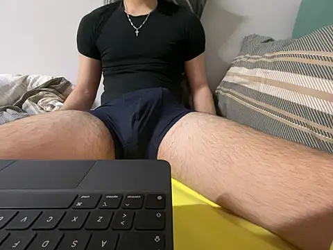 Snapshot of sweetspider35 chatting on January 26, 2025, 7:52 pm sweetspider35 online show from January 26, 2025, 7:52 pm