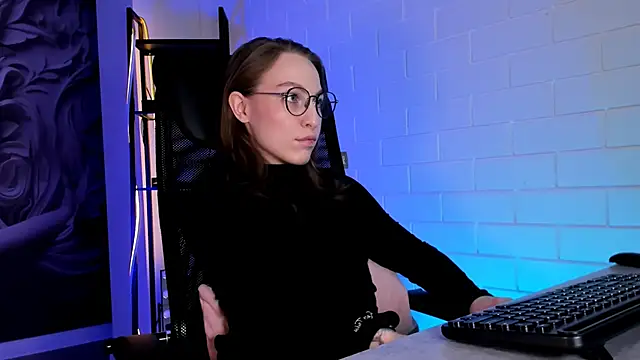 AphexQueen online show from March 20, 2026, 9:21 am