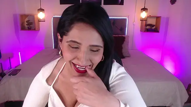 emily leinner online show from December 3, 2025, 3:33 pm