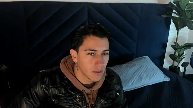 Snapshot of Andy_Joy_ chatting on December 14, 2025, 10:32 am Andy Joy online show from December 14, 2025, 10:32 am