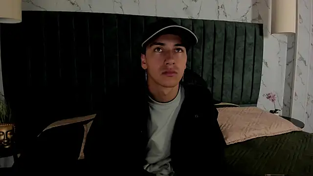 Snapshot of Andy_Joy_ chatting on December 19, 2025, 11:34 am Andy Joy online show from December 19, 2025, 11:34 am