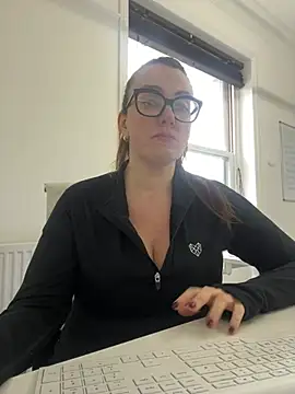 Snapshot of Miss_Stassi chatting on February 3, 2025, 9:41 am Miss Stassi online show from February 3, 2025, 9:41 am