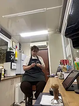 cinnabon  online show from February 23, 2025, 4:24 pm