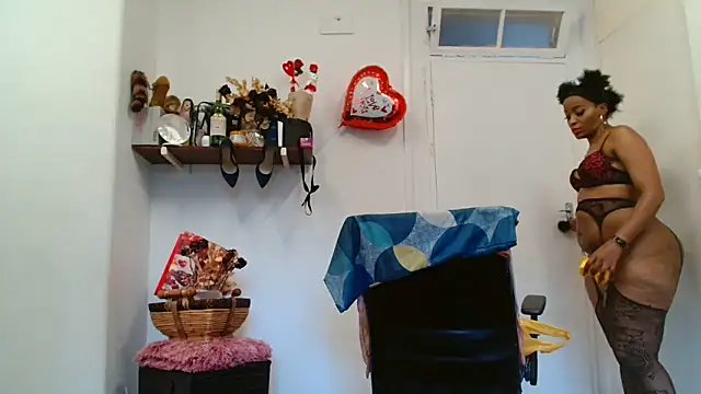 xTALLSEXYBUMx online show from March 13, 2026, 5:23 am