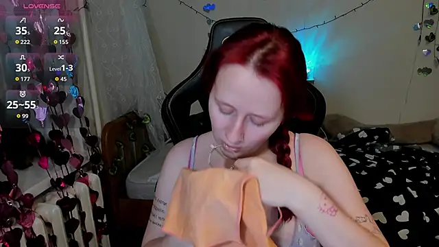 Snapshot of KrisTyBooBsin chatting on March 1, 2026, 5:24 pm KrisTyBooBsin online show from March 1, 2026, 5:24 pm