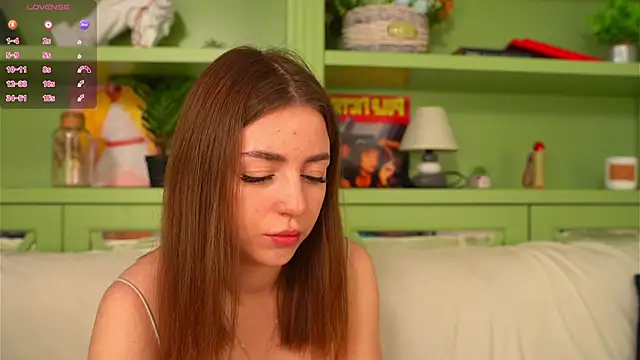 LindaFarmer online show from April 4, 2026, 4:41 am