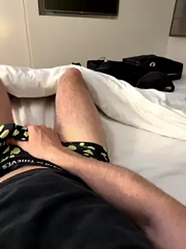 INboy95 online show from April 10, 2026, 2:51 am