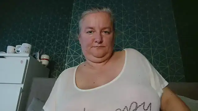 Snapshot of Marie_Slate chatting on October 3, 2025, 9:33 am Marie Slate online show from October 3, 2025, 9:33 am