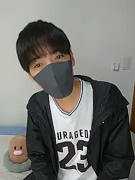 Snapshot of itsme_LEON chatting on March 10, 2025, 1:00 pm itsme LEON online show from March 10, 2025, 1:00 pm