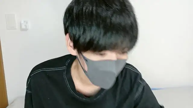 Snapshot of itsme_LEON chatting on October 12, 2025, 1:12 pm itsme LEON online show from October 12, 2025, 1:12 pm