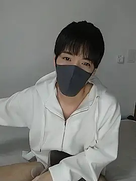 Snapshot of itsme_LEON chatting on February 2, 2025, 1:08 pm itsme LEON online show from February 2, 2025, 1:08 pm