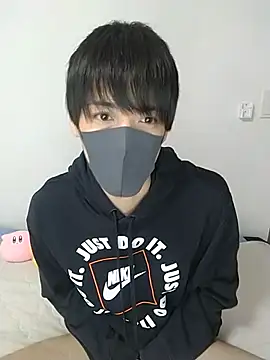 Snapshot of itsme_LEON chatting on March 3, 2025, 1:01 pm itsme LEON online show from March 3, 2025, 1:01 pm