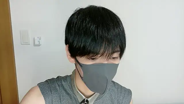 Snapshot of itsme_LEON chatting on October 22, 2025, 12:59 pm itsme LEON online show from October 22, 2025, 12:59 pm