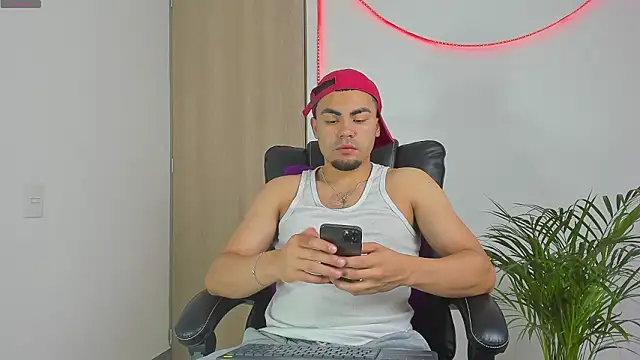 kalivan voinesscu online show from February 23, 2026, 6:58 am