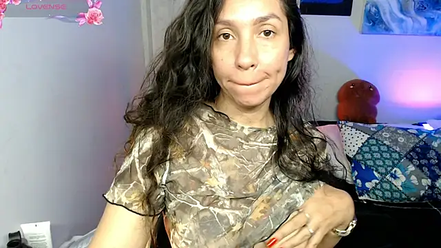 naihroby online show from April 23, 2026, 4:41 am