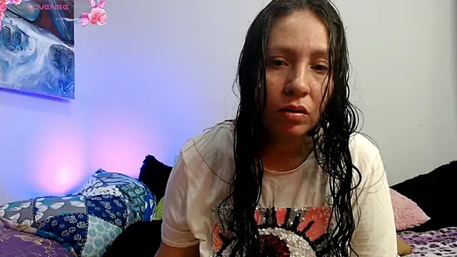 Snapshot of naihroby chatting on November 10, 2025, 4:39 am naihroby online show from November 10, 2025, 4:39 am