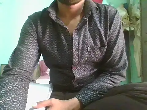 Ishan003 online show from October 27, 2025, 4:46 am