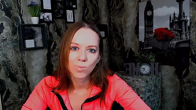 Snapshot of GloriaSi_ chatting on November 25, 2025, 9:09 am GloriaSi online show from November 25, 2025, 9:09 am